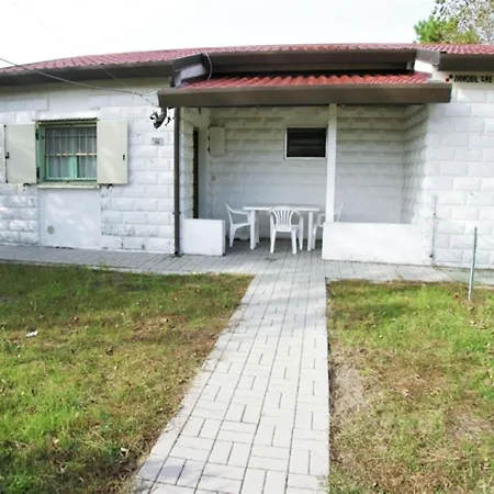 Belvilla By Oyo Modest Near Sea Holiday home Rosolina Mare